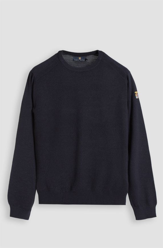 Classic men's crew-neck wool sweater