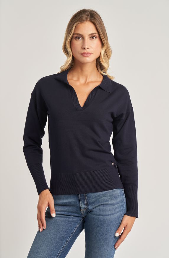 Women's V-neck viscose sweater