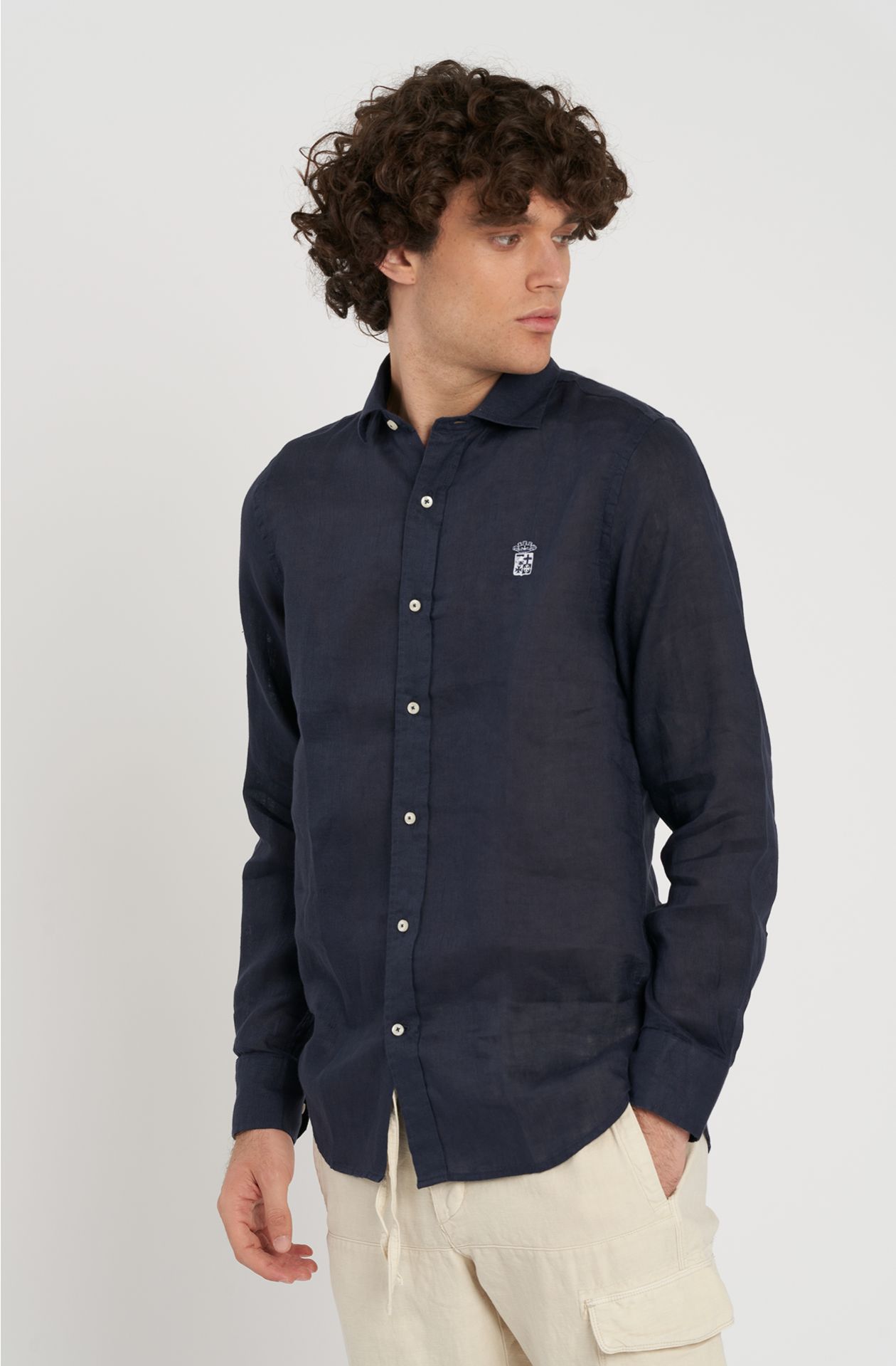 PURE LINEN LONG-SLEEVED SHIRT