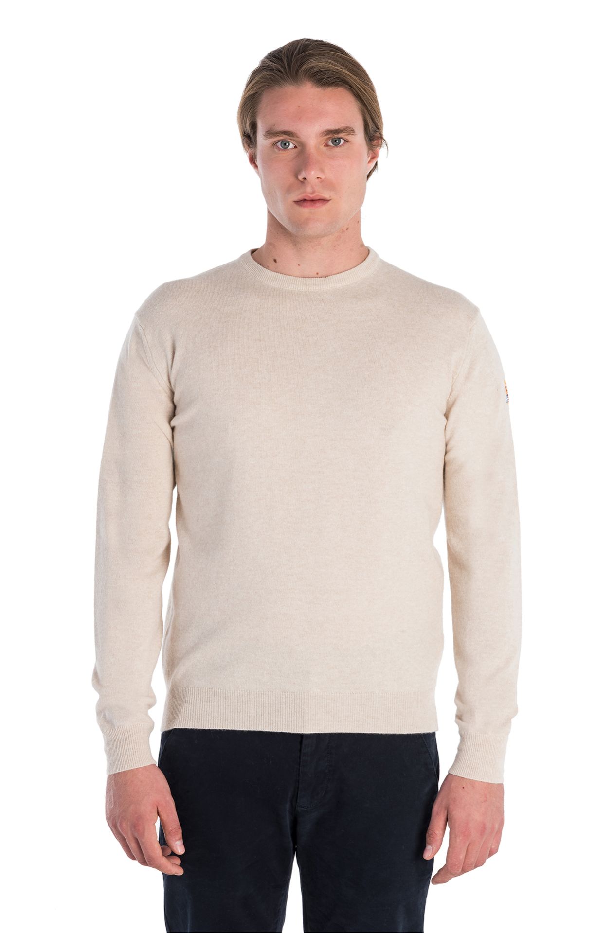 ROUND NECK SWEATER