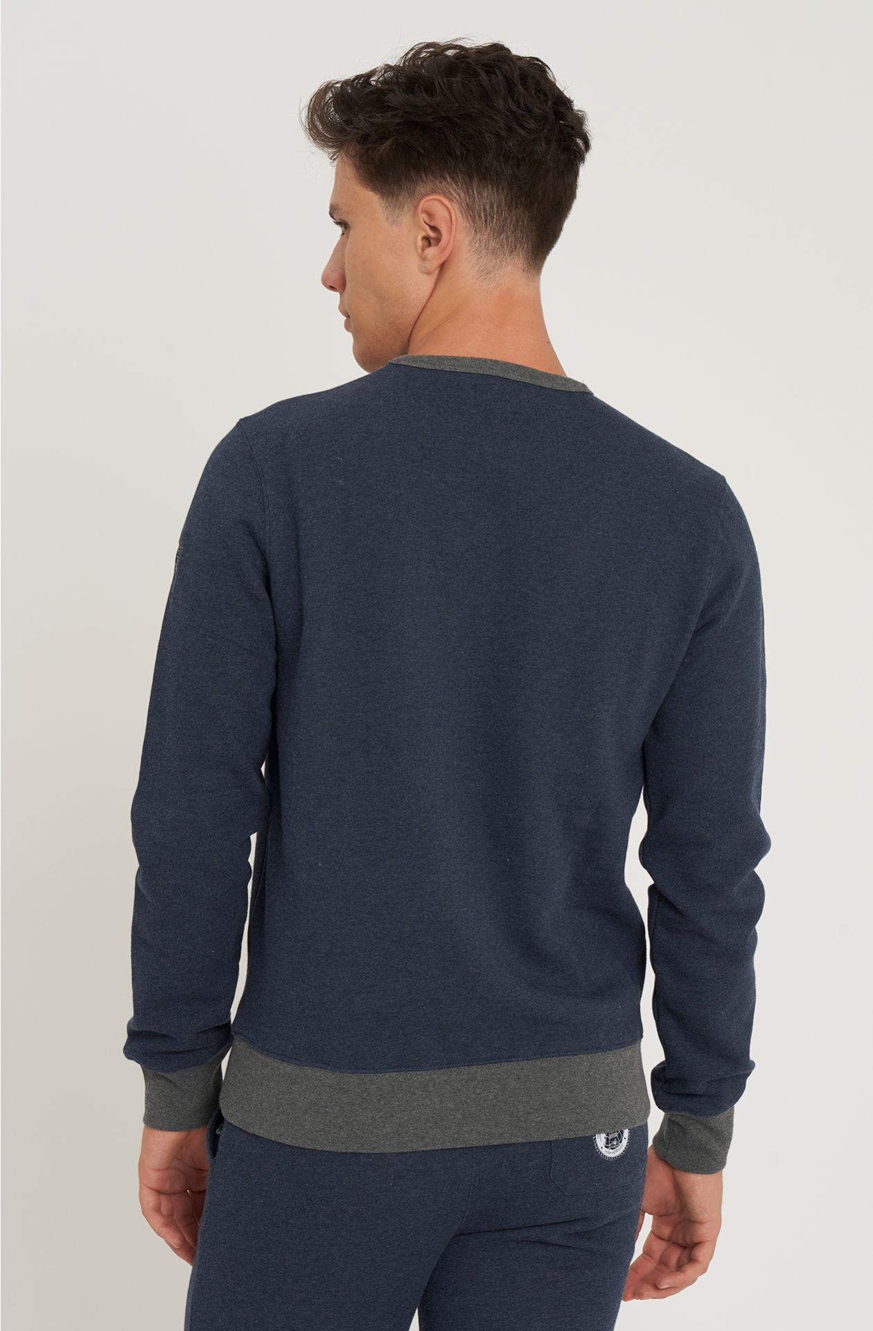 High north22 line cotton sweatshirt