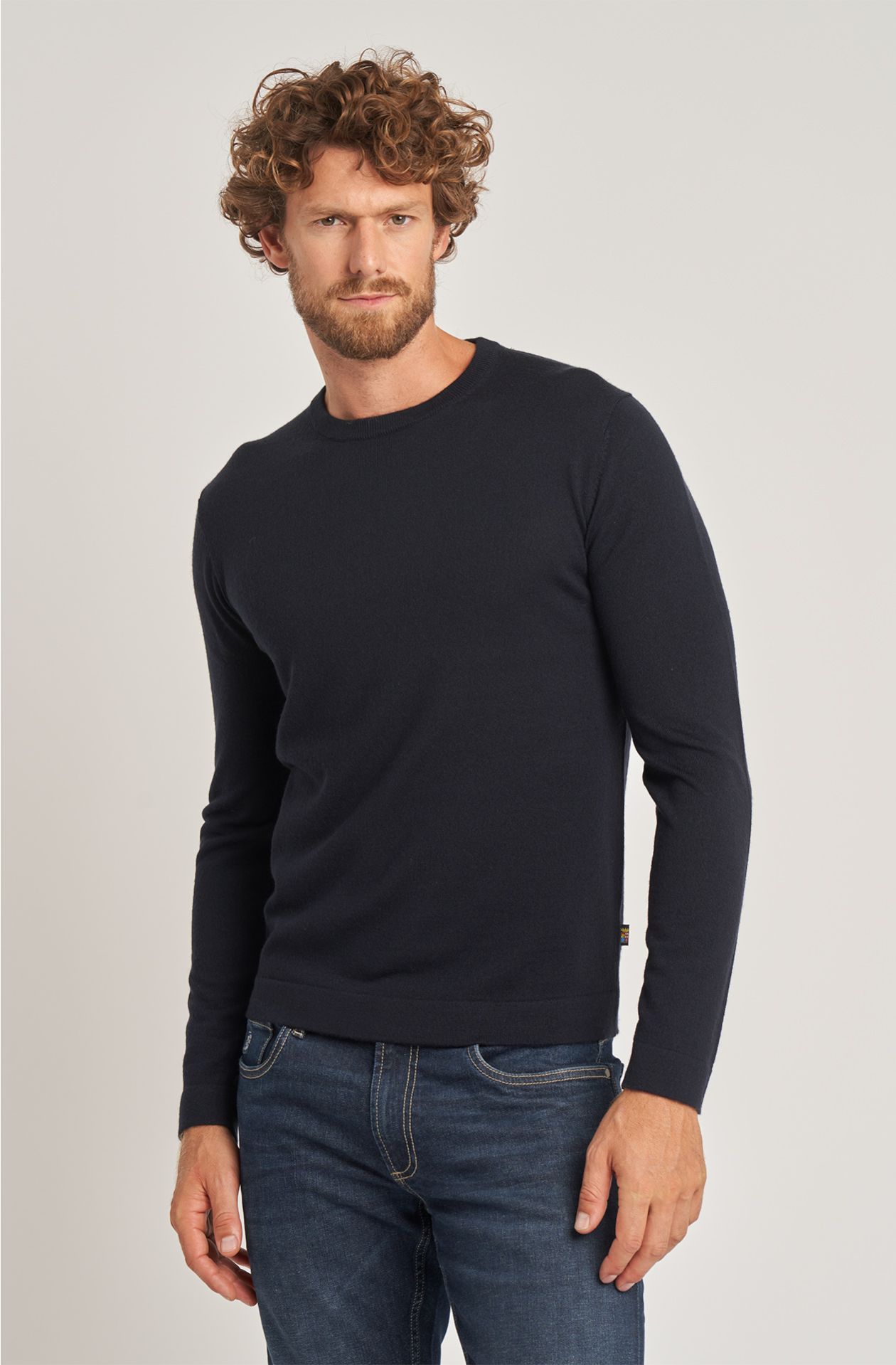 Classic men's crew-neck wool blend sweater