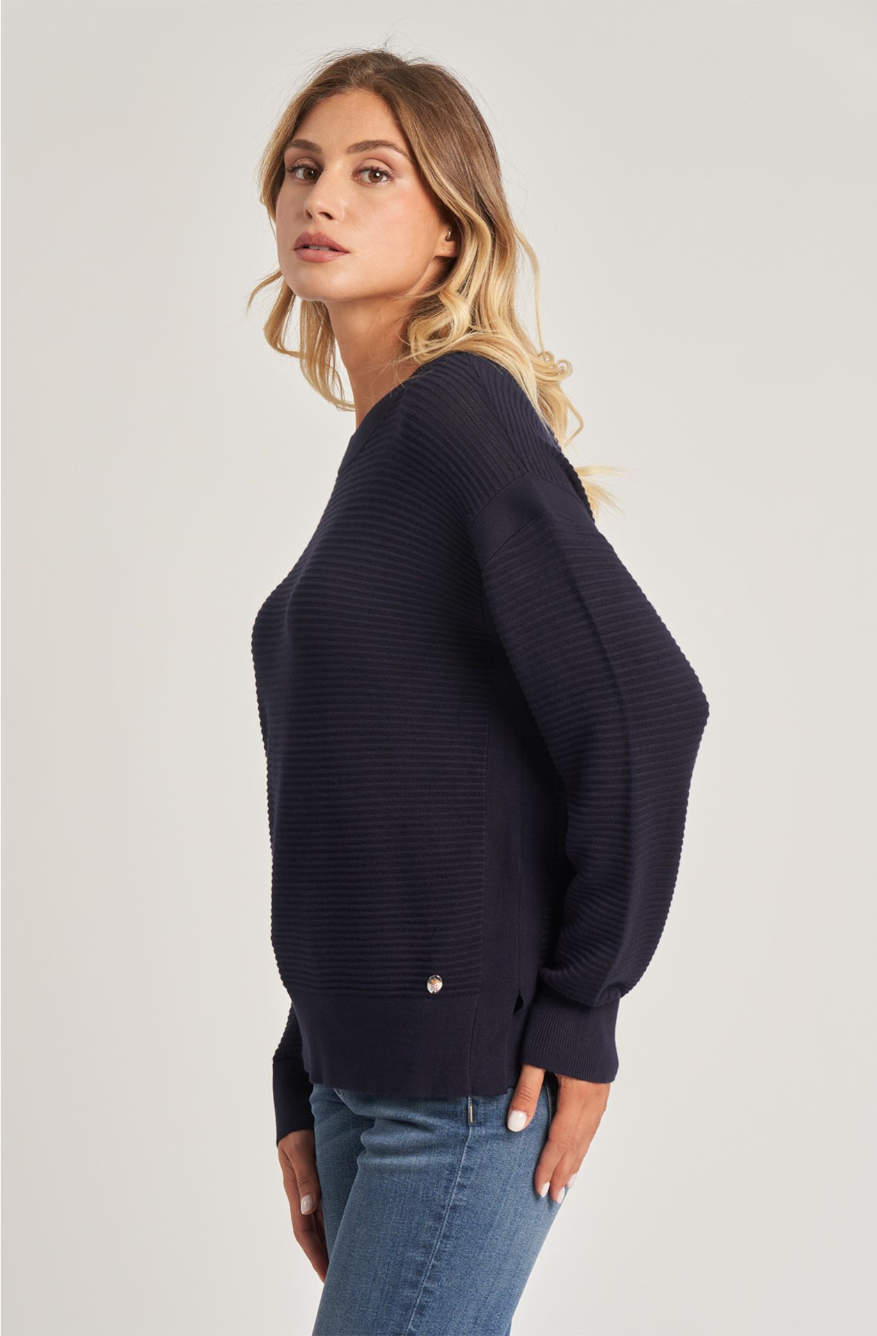 Women's viscose blend oversized sweater