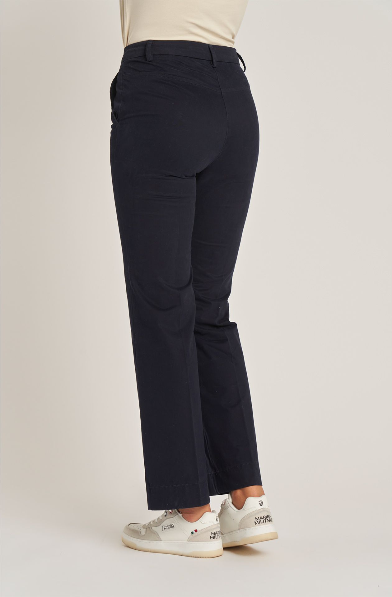 Amerigo Vespucci women's trousers in cotton