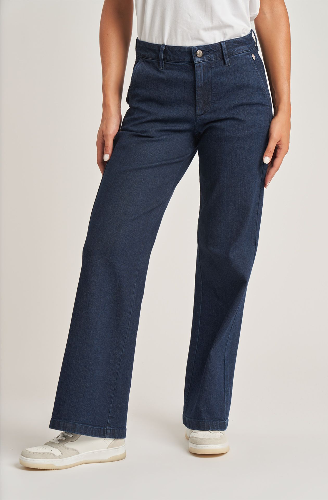 Women's denim cotton jeans