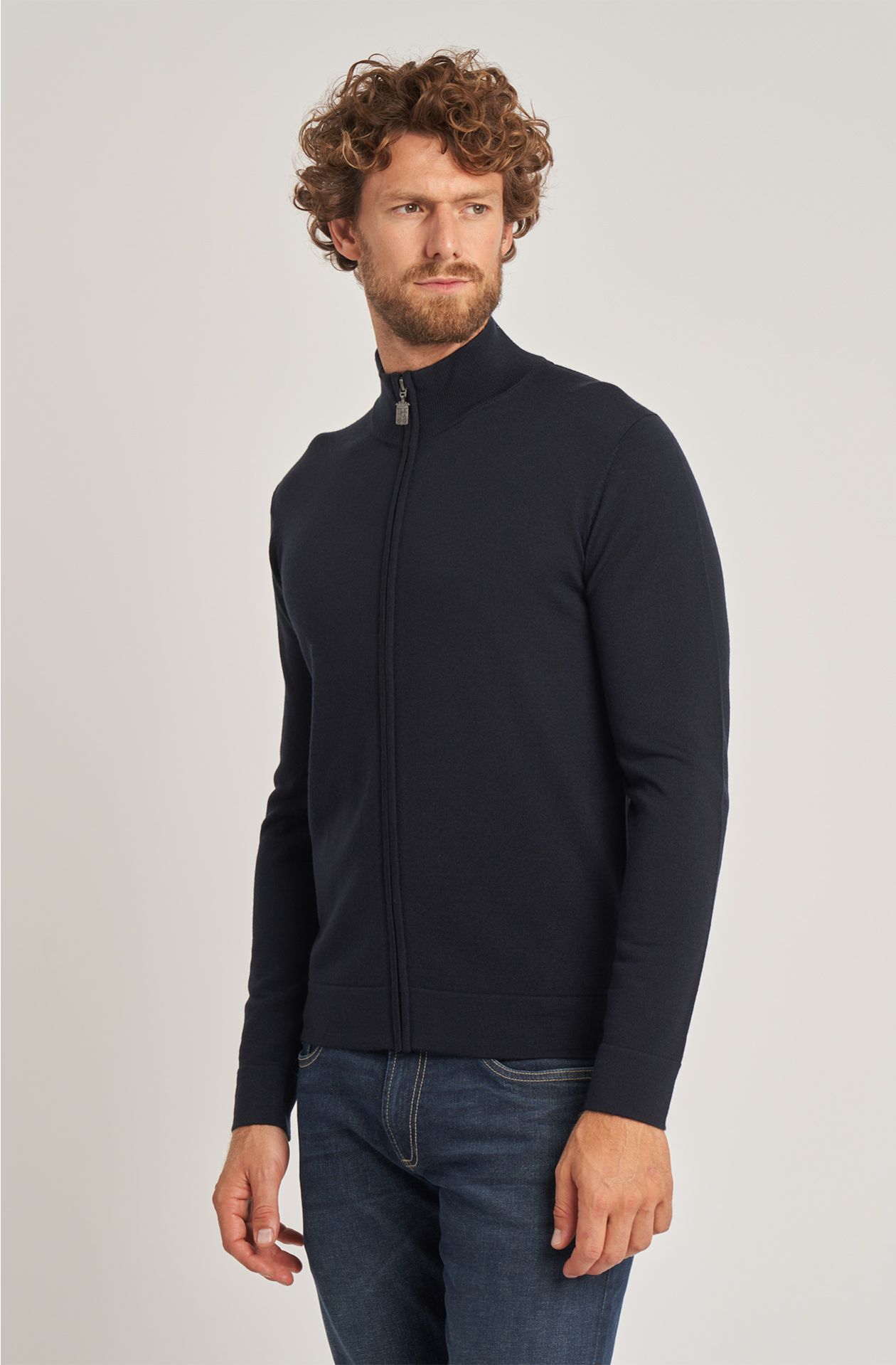 Classic men's sweater in full zip wool blend