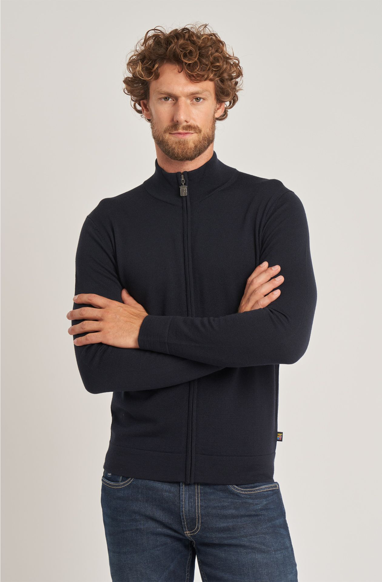 Classic men's sweater in full zip wool blend