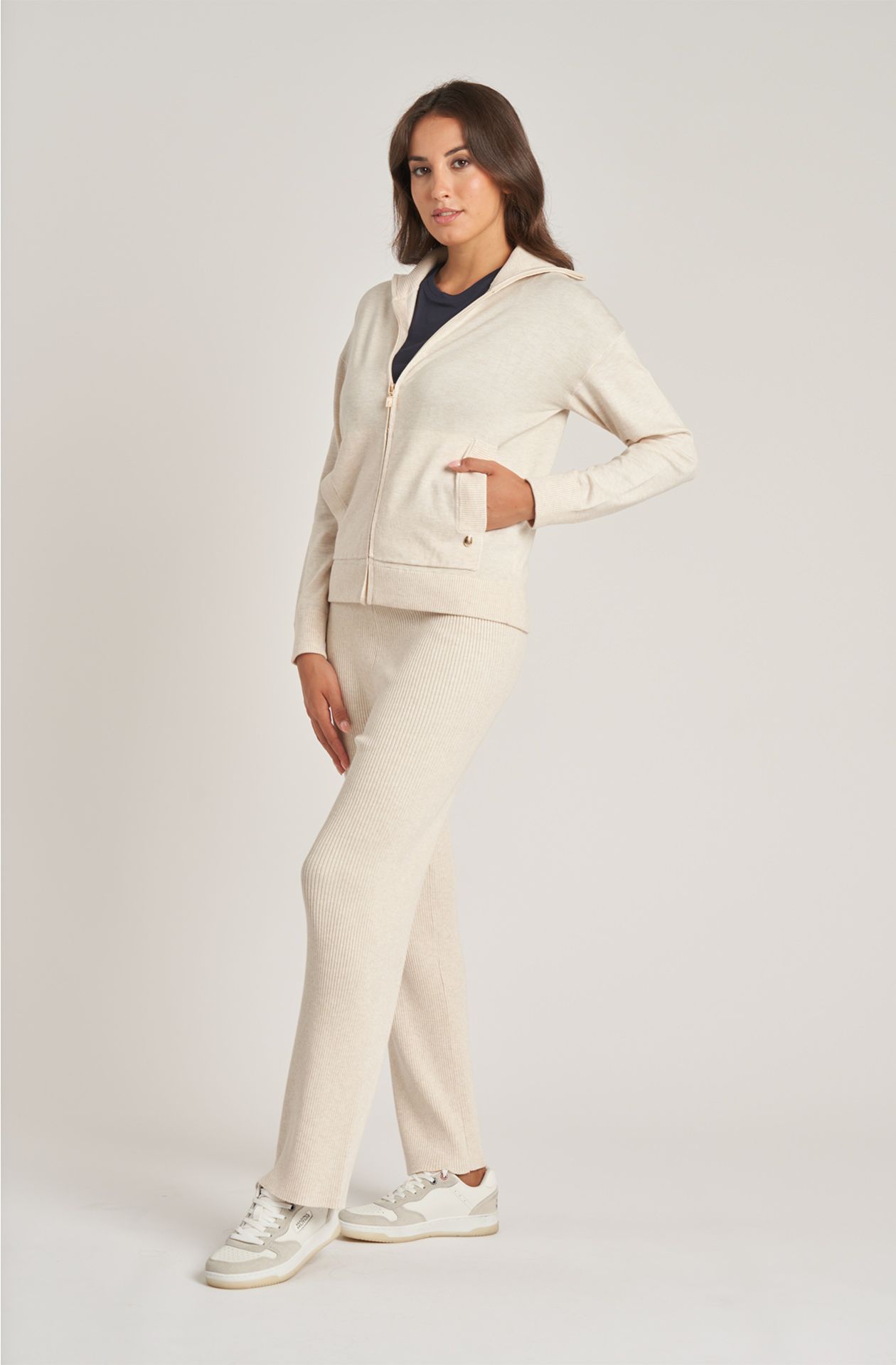 Women's full zip viscose sweater