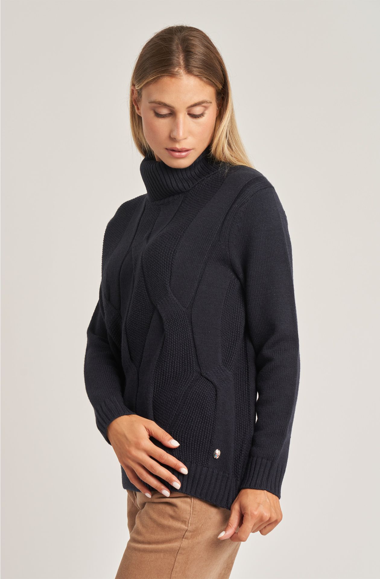 Women's turtleneck wool blend sweater