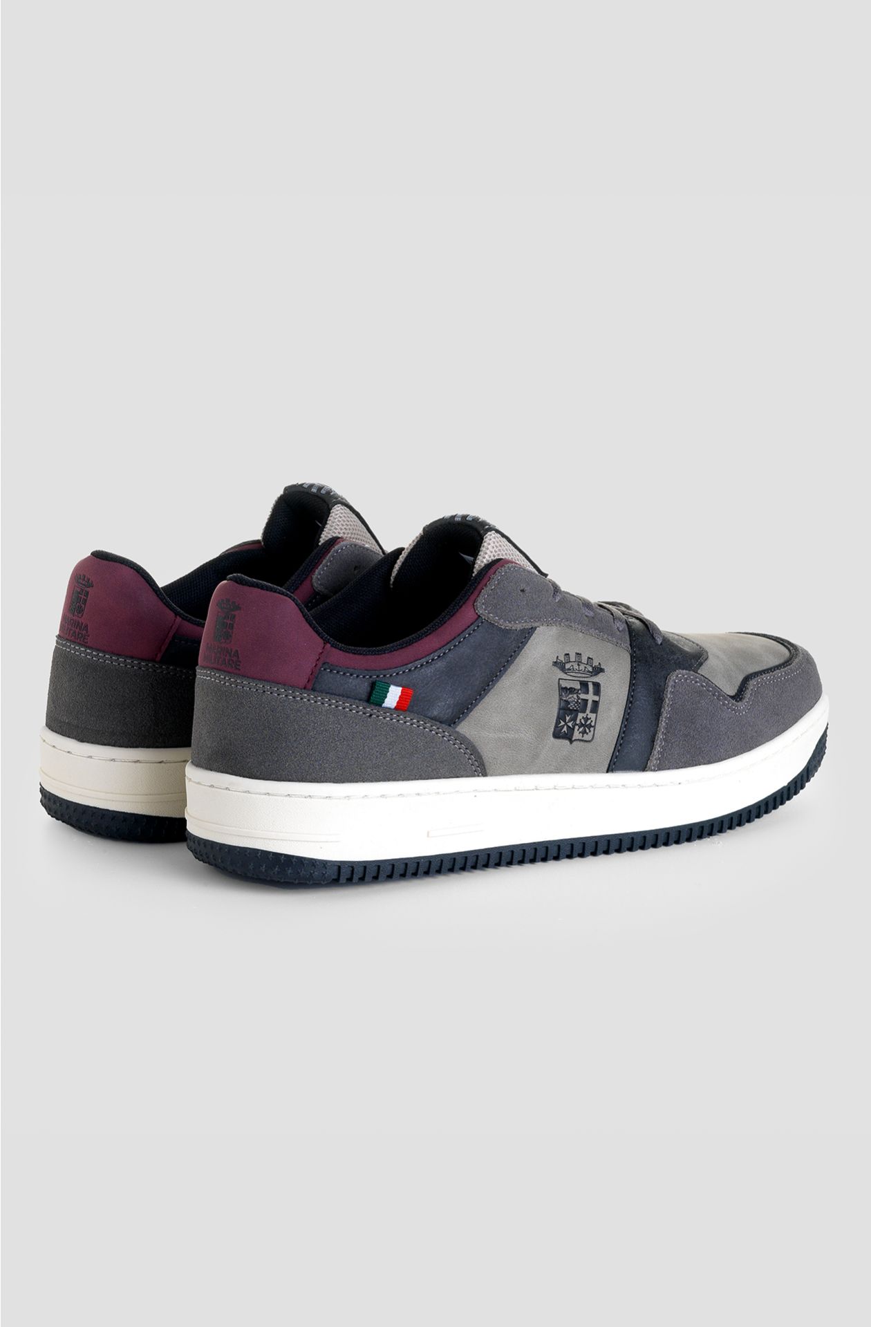 Sneaker uomo in pelle 