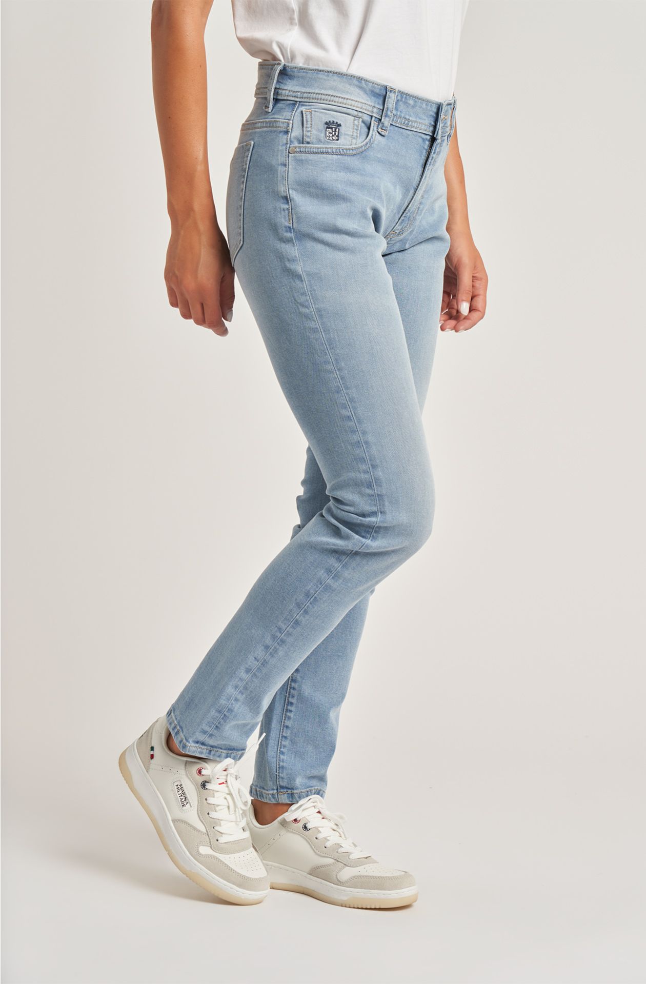 Women's essential five-pocket jeans